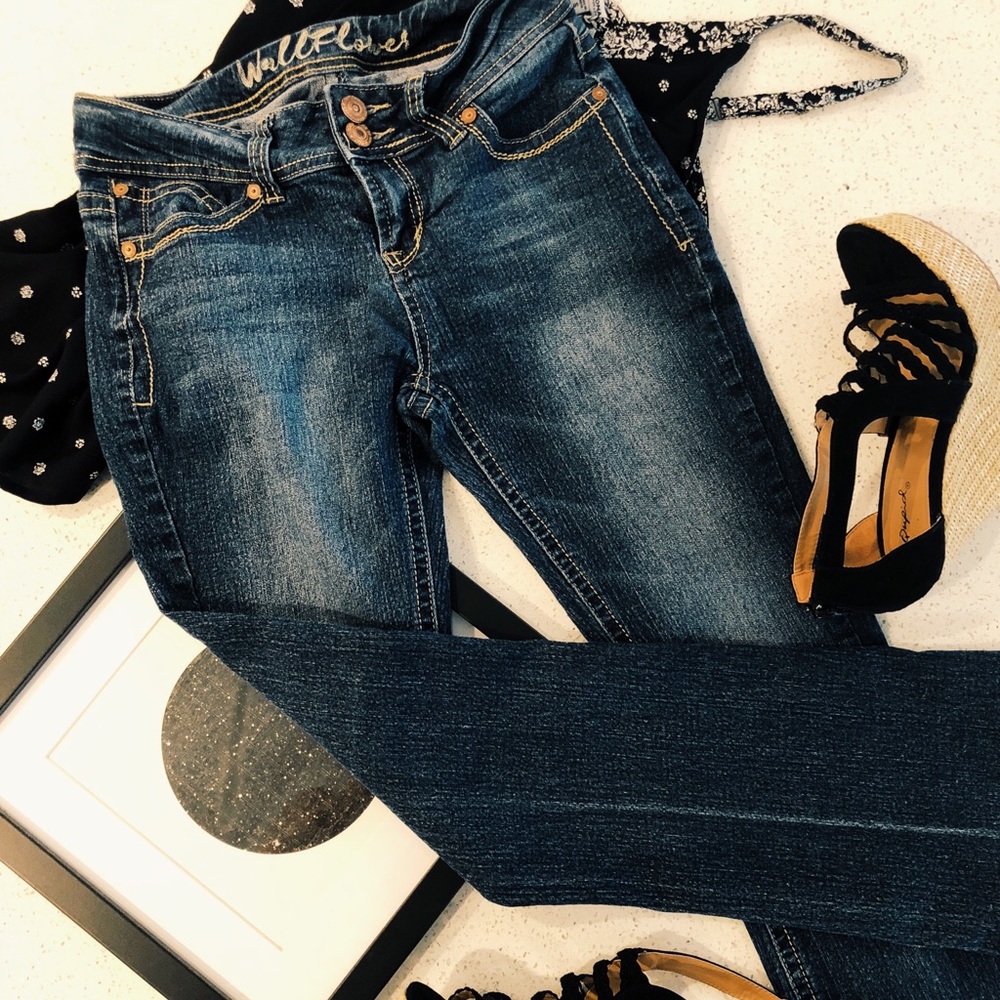 Wallflower bootcut jeans🍍